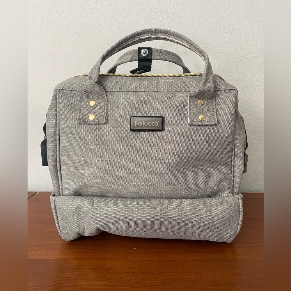 Felucca - on the go diaper bag & breastfeeding transport bag - EUC